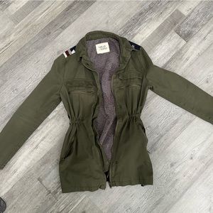 Women’s jacket with beautiful woven design on back